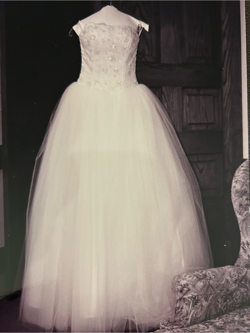 Monique Lhuillier Strapless Tulle Gown with autographed sketch